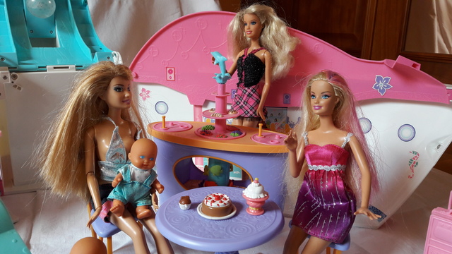 crucero de barbie mattel