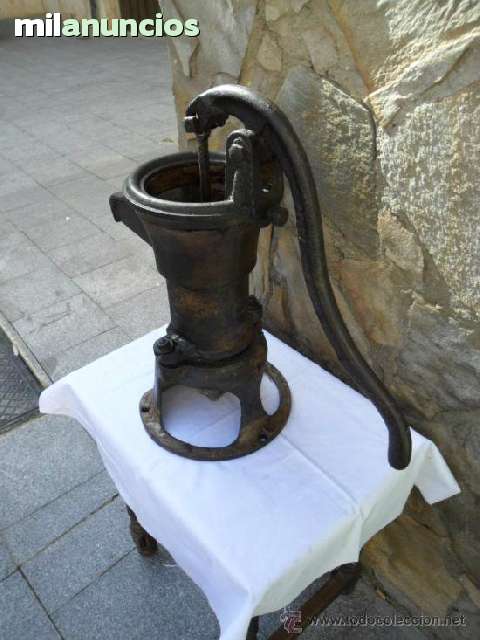 MIL ANUNCIOS.COM - Bomba fuente de agua antigua