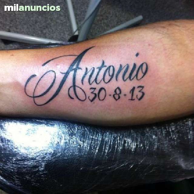 Tatuajes Con Nombres En El Brazo Para Hombres 