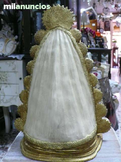 Figura Vergine Del Rocio 30 Cm – Scultura In Resina Della Blanca Paloma, Patrona Di Almonte, Con Confezione Regalo - 3