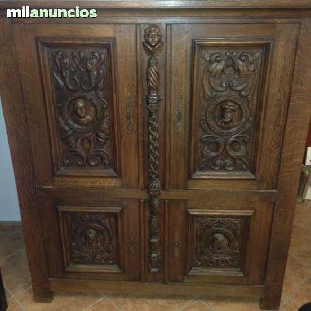 Mueble antiguo madera tallada. segunda mano Mueble tallado telefono