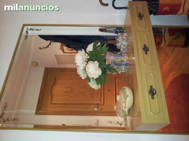 MIL ANUNCIOS.COM - Mueble con espejo y cajones
