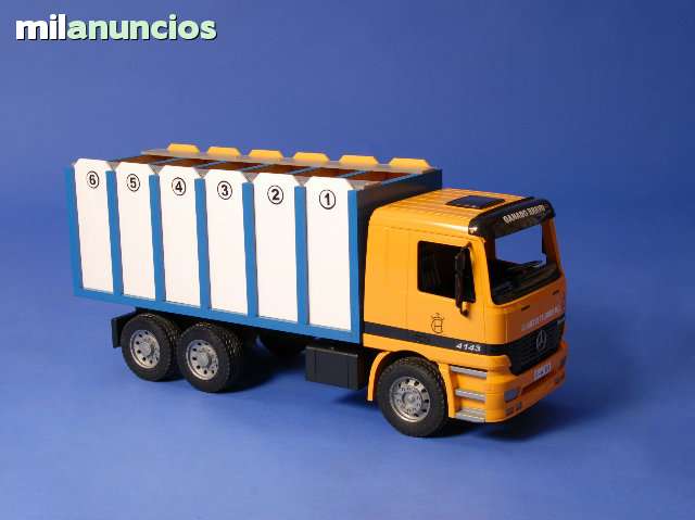 camion de ganado bravo de juguete