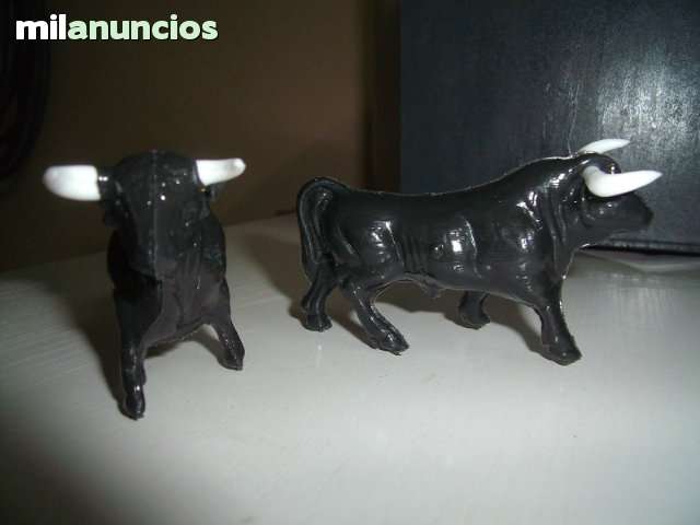 toros de juguete grandes
