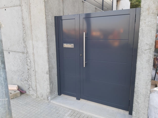 Puertas de aluminio en malaga Puertas de aluminio en malaga