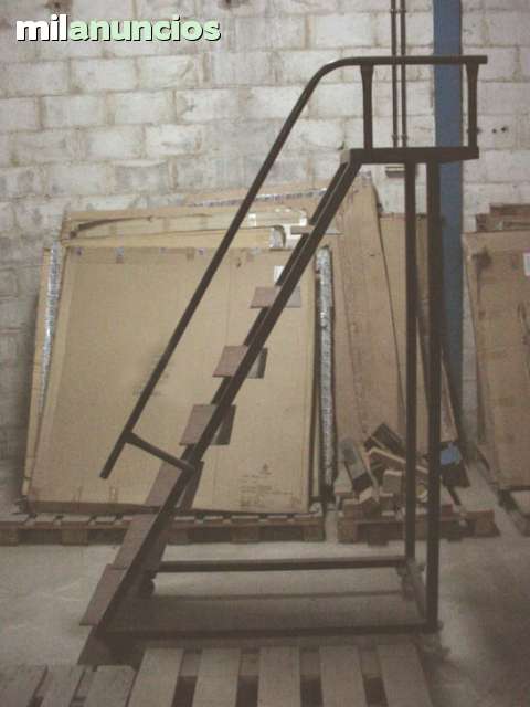 MIL ANUNCIOS.COM - Escalera para estanterias de almacen