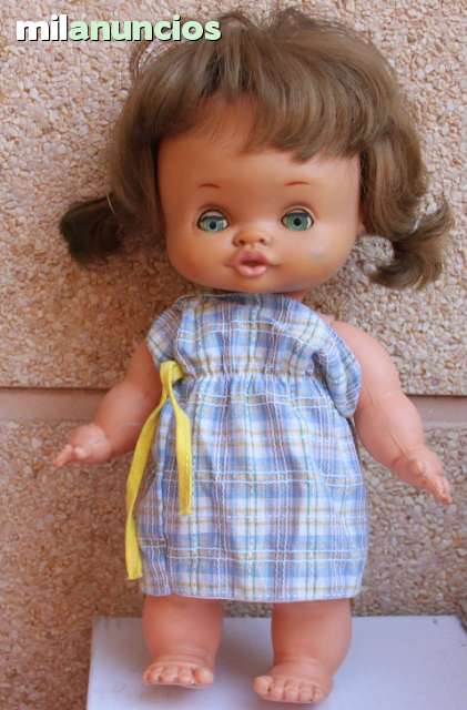 muñecas antiguas de famosa