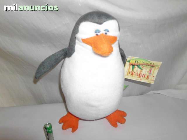 pinguinos de madagascar peluches