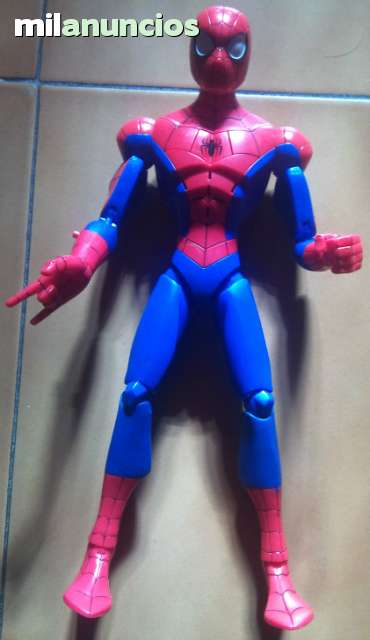 figura de spiderman articulada