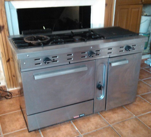 Milanuncios - cocina industrial con horno y plancha,