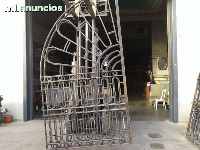 MIL ANUNCIOS.COM - Puerta de hierro forjado