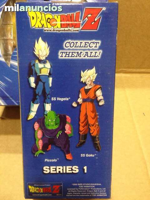 muñecos de goku y vegeta