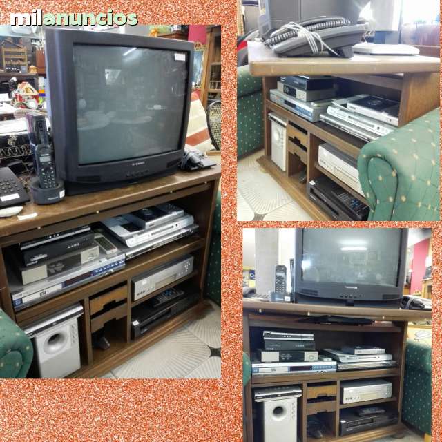 Mueble teléfono roble. segunda mano Mueble tallado telefono