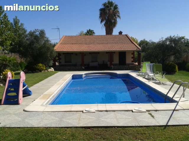MIL ANUNCIOS.COM - Chalet reformado con gran Piscina en Villanueva de