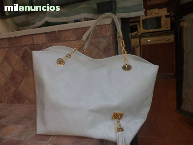 Milanuncios - bolso louis vuitton de color blanco mult