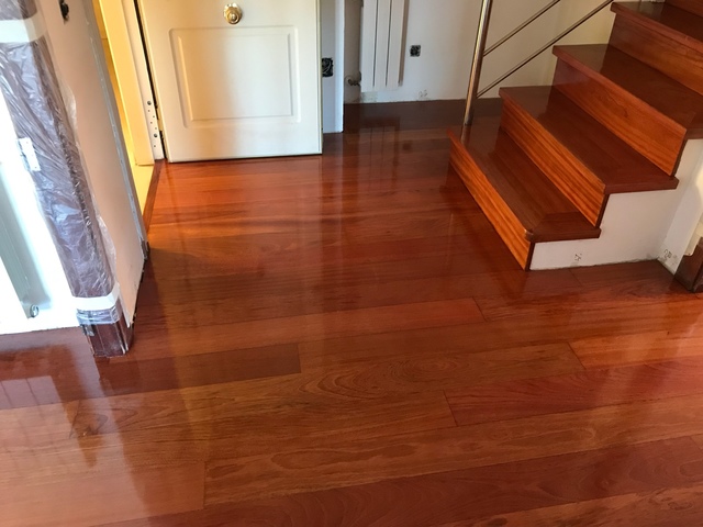 Precio de acuchillado y barnizado de parquet