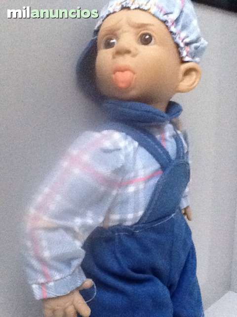 muñecas de trapo con cara de plastico