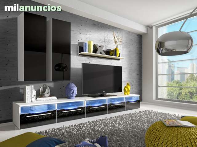 Mueble tienda color blanco. segunda mano Muebles de salon blanco y plata