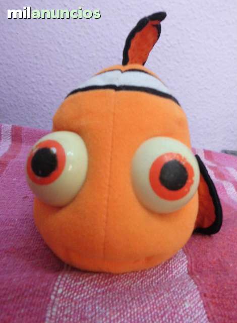 peluche nemo