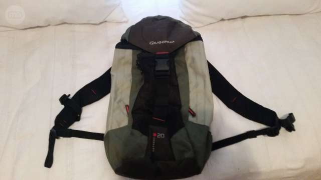 mochila quechua 20l