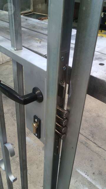 MIL ANUNCIOS.COM - Puerta cerradura y llave de seguridad