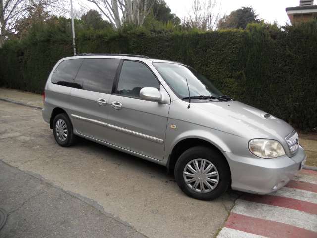 Kia carnival crdi