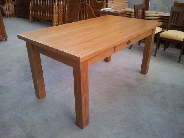 Mesa comedor madera rustica. segunda mano Mesa comedor madera 180
