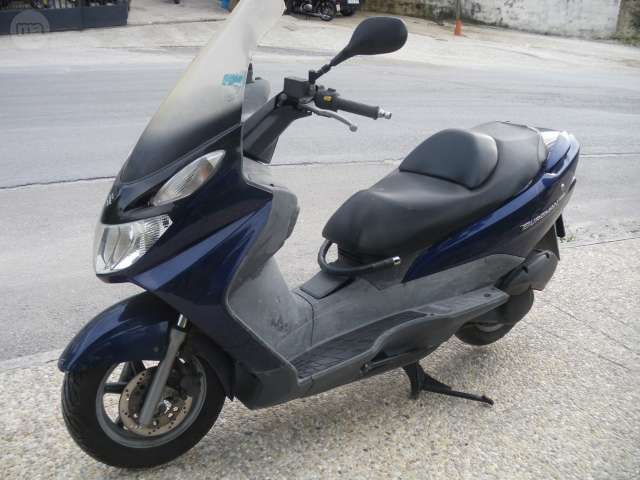 Suzuki burgman 150