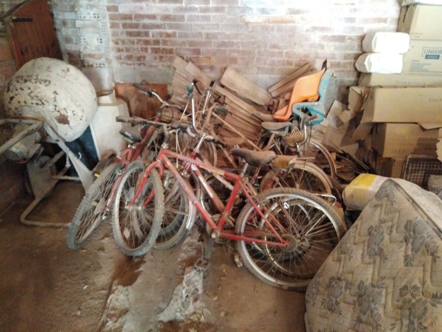 MIL Vendo varias cosas antiguas