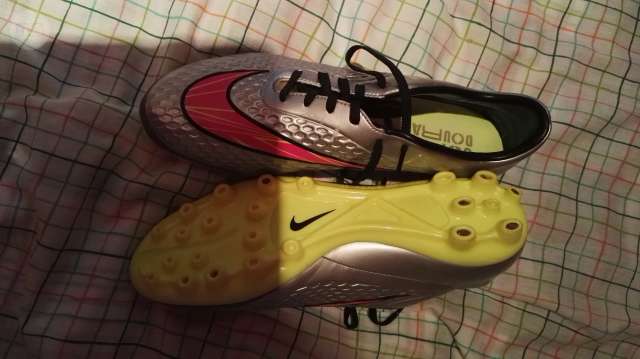 botas de futbol talla 46