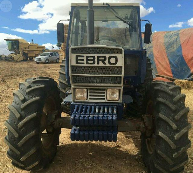 MIL Tractor Ebro 6125
