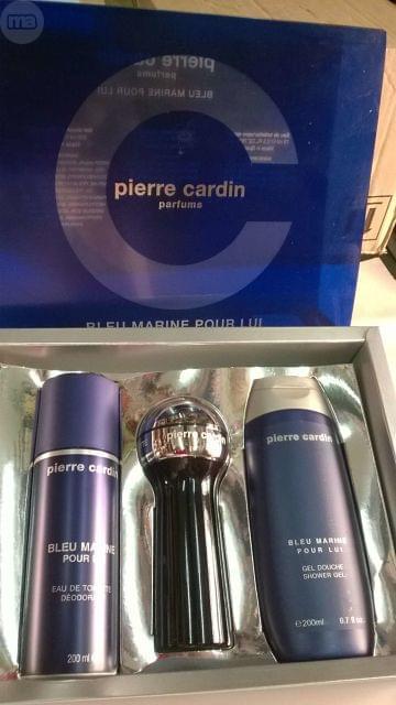 parfum bleu marine de pierre cardin