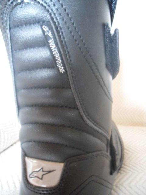 alpinestars roam 2 wp