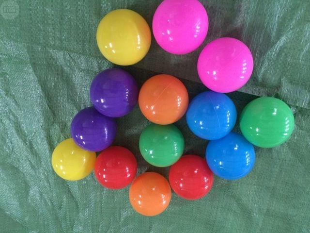 pelotas de colores infantiles