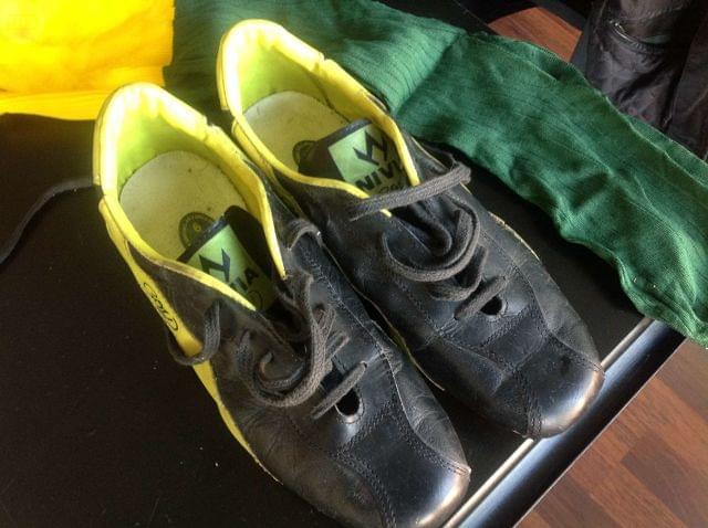 botas de futbol talla 43