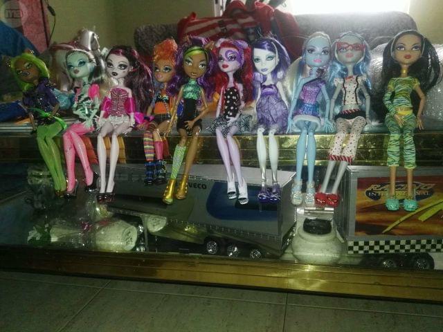 colección de monster high