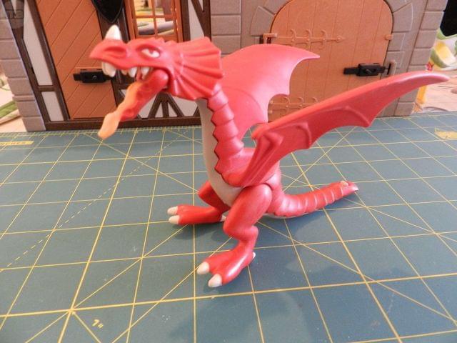 playmobil dragon rojo