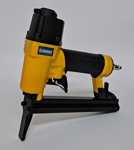 Grapadora Neum/ática Profesional FASTGUN FG 8016 A para grapa 80 de 6 a 16 mm Especial Tapicer/ía//Carpinter/ía Novedad 2.000 Grapas 80//8 mm