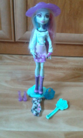 monster high abbey bominable muñeca