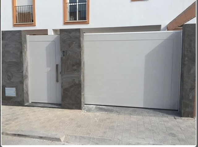Puertas de garaje en las palmas Puertas de garaje en las palmas