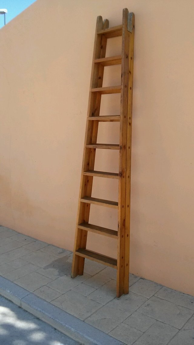 Escaleras de madera segunda mano