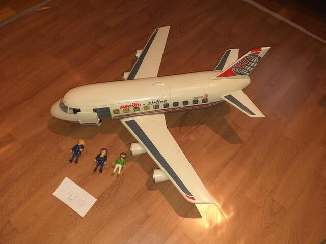 Milanuncios Avión playmobil 4310