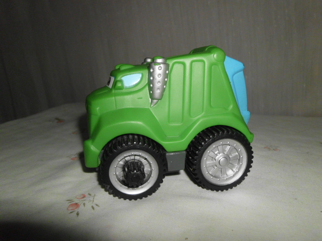 carros tonka chuck