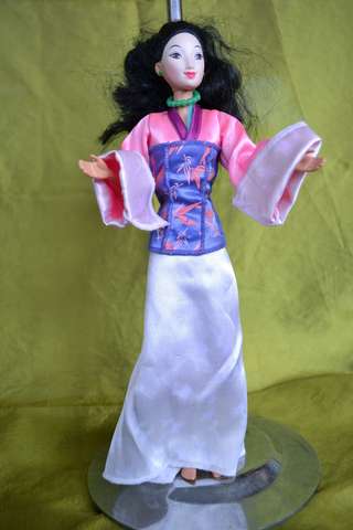 muñeca mulan mattel