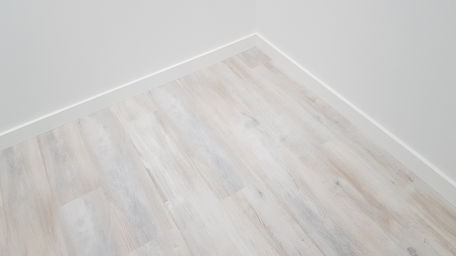 28 mm Jardin202 40 x 40 cm Tarima de Madera de Pino