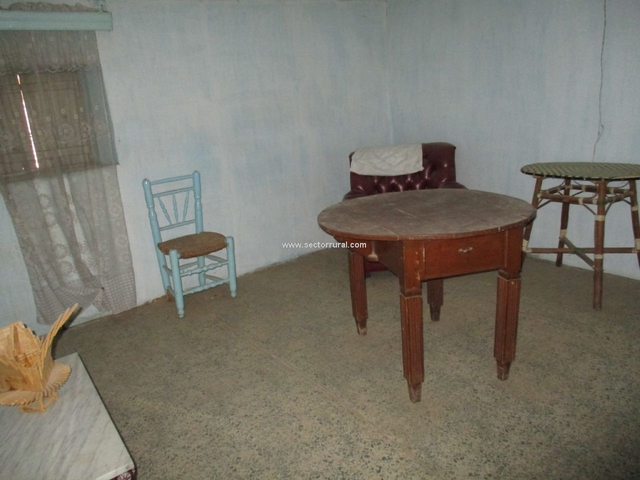 MIL ANUNCIOS.COM - TÍpica casa de pueblo en fuentes claras en Fuentes