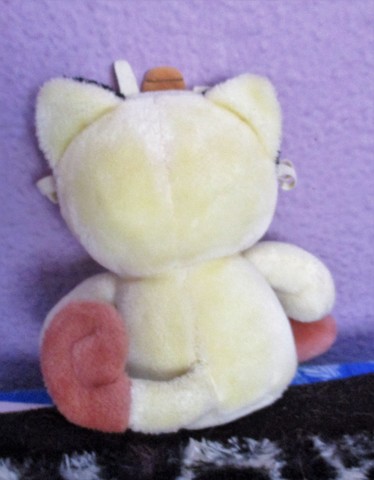 peluche meowth