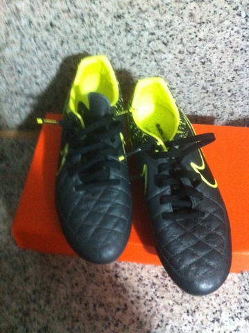 botas futbol nike tiempo