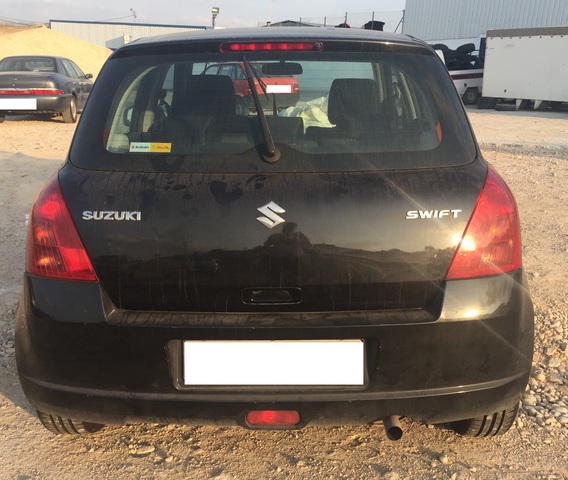 Suzuki Swift MK 3 1.3 Ddi Inyector 0445110083-precio es para sólo 1