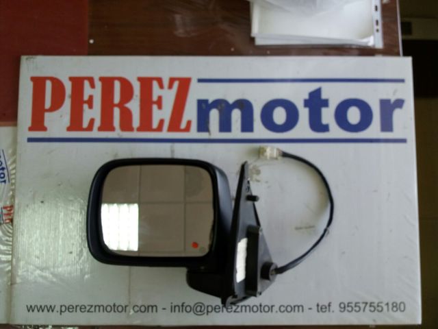 3 // Restyling - Izquierdo 02- Retrovisor cristal+base Nissan Terrano II 93-